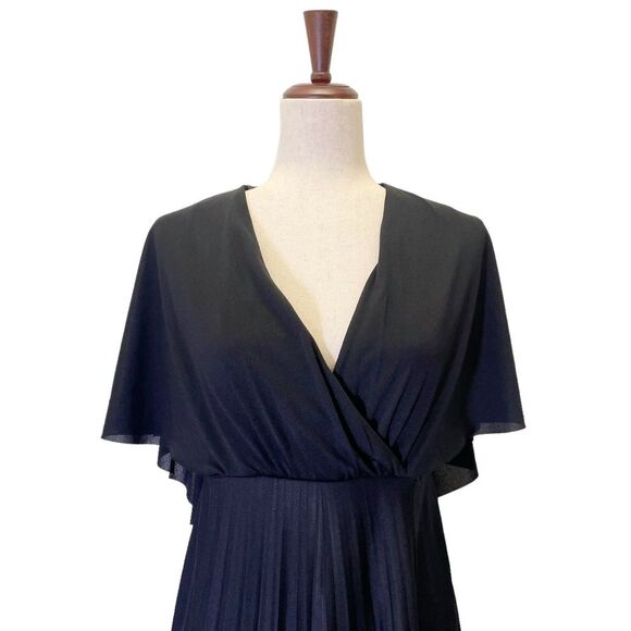 NWT ASOS Maternity Black Cape Back Pleated Long Maxi Dress Women’s Size 4 NEW - Picture 7 of 16